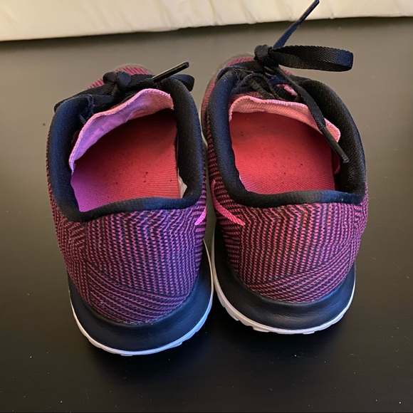 Nike women’s shoes - Picture 4 of 8